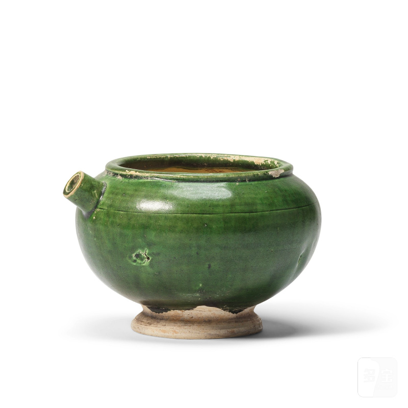 唐 綠釉陶匜 | A GREEN-GLAZED POTTERY POURING VESSEL, YI